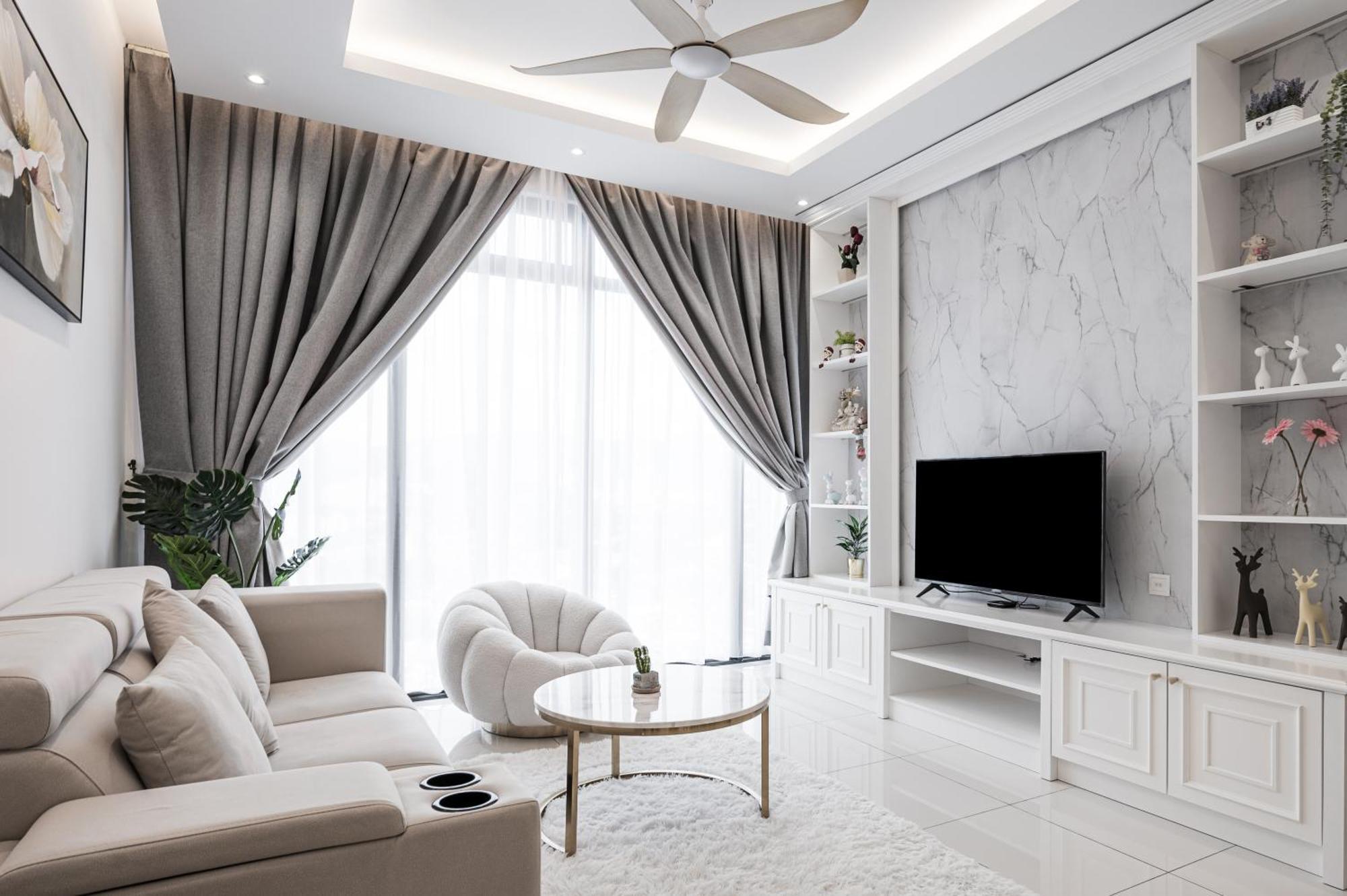 Beacon Executive Suites George Town Bagian luar foto